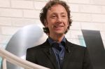 Stéphane Bern (les bonus) : "Le traitement de l'info sur France 2 est moins racoleur !"