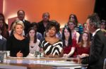 Zapping : Archives, émotion et perruques pour la dernière d'Ariane Massenet au "Grand Journal" de Canal+