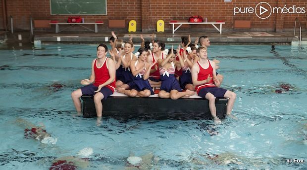 W9 déprogramme "Glee"