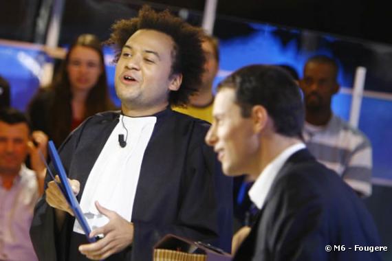 Fabrice Eboué participe à "T'empêches tout le monde de dormir" sur M6