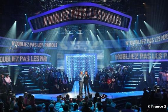 Le plateau de "N'oubliez pas les paroles".
