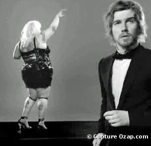 Julien Doré, dans son clip "Les limites".