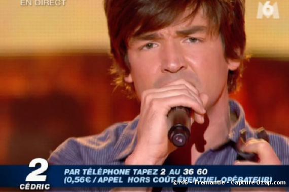 Cédric, candidat à Nouvelle Star 2008, sur le prime du 7 mai 2008. 
