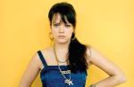 Lily Allen contre l'homophobie et le racisme