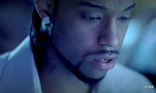 Mathieu Edward dans le clip de "Entre Toi et Moi"