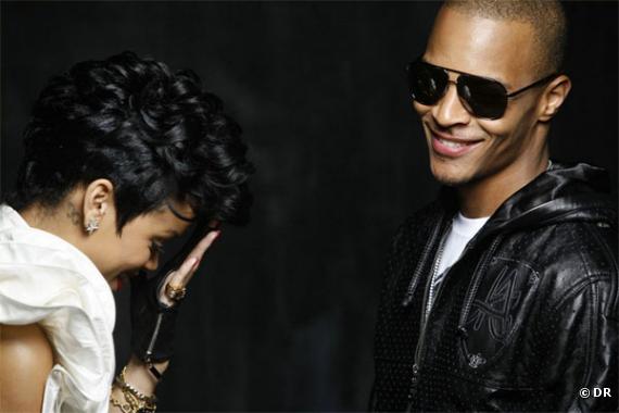 Rihanna et T.I. sur le clip de "Live Your Life"