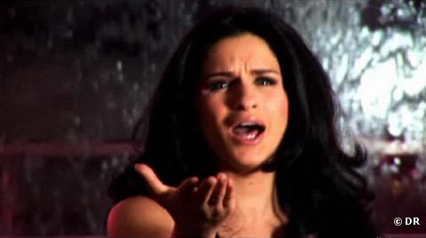 Laetitia Larusso dans le clip de "Comme Toi"