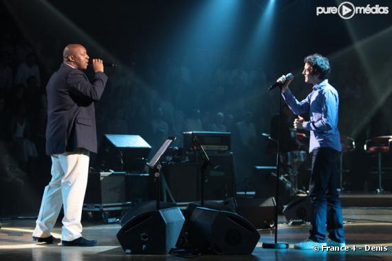 Benjamin Siksou et Oxmo Puccino dans "Taratata"