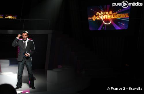 Frédéric Lopez présente "Panique dans l'oreillette" sur France 2