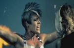 Clip : Pink met le feu à sa "Funhouse"