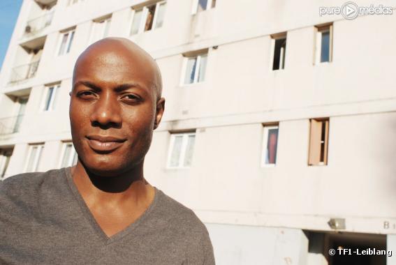 "Harry Roselmack derrière les murs de la cité"