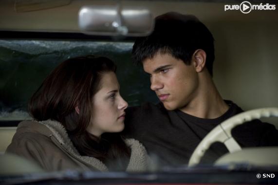 Kristen Stewart et Taylor Lautner dans "Twilight - Chapitre 2 : Tentation"