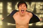 Clip : Quentin Mosimann "love, love, love" dans les boîtes de nuit