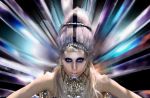 Clip : Lady Gaga donne naissance à une nouvelle race dans "Born This Way"