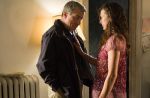 Bande-annonce : Milla Jovovich séduit Robert de Niro dans "Stone"