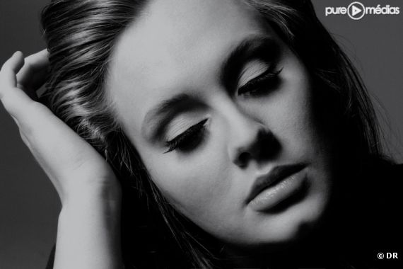Adele sur la pochette de l'album "21"