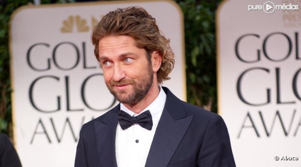 Gerard Butler sur le tapis rouge des Golden Globes 2012