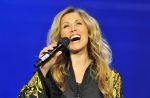 Lara Fabian renonce à présenter le film "Mademoiselle Zhivago"