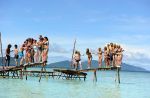 Koh-Lanta 11x01 : "Ho hisse ! Faut qu'ça glisse !"