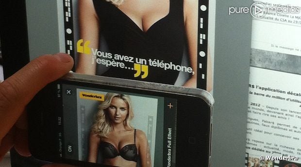Wonderbra ne déshabille sa mannequin que sur les mobiles !