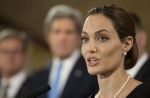 Angelina Jolie va jouer au cinéma sa propre mère, décédée d'un cancer