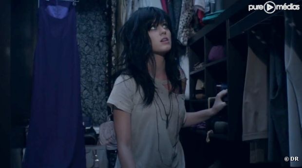 Katy Perry dans le clip de "The One That Got Away"