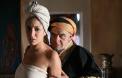 Leïla Bekhti (Morgiane) et Jean Benguigui (Cassim) dans "Ali Baba" sur TF1.