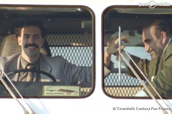 Sacha Baron Cohen et Ken Davitian dans "Borat".