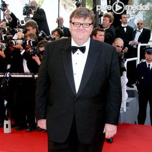 MICHAEL MOORE . 60EME FESTIVAL DU FILM DE CANNES 2007 - MARCHES CHACUN SON CINÉMA. 