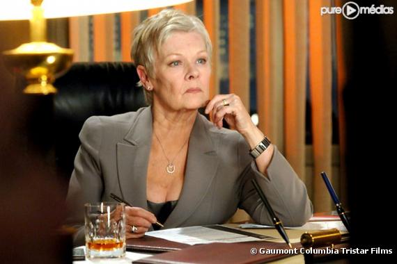 Judi Dench dans "Casino Royale".