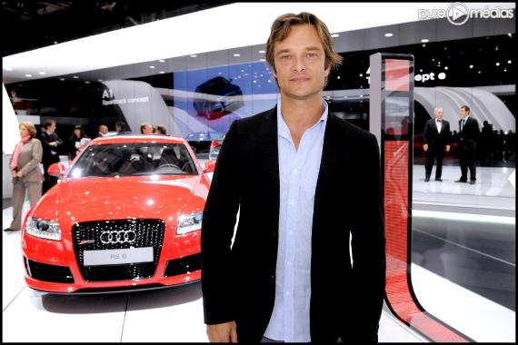 (Mondial Paris 2008) : David Hallyday troque pour une fois la combinaison.