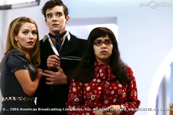 Becki Newton, Michael Urie et America Ferrera dans "Ugly Betty"