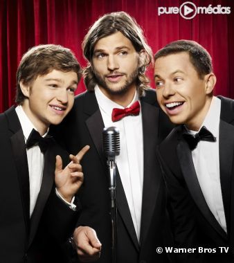 Angus T. Jones, Ashton Kutcher et Jon Cryer dans "Mon Oncle Charlie" saison 9