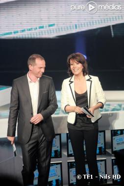 Julien Arnaud et Carole Rousseau présentent "Ces inconnus qui ont fait la Une" sur TF1