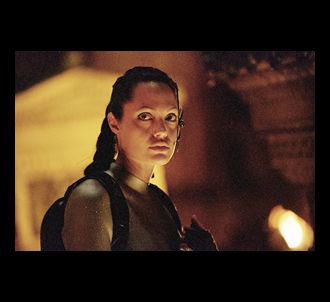 Angelina Jolie dans 'Lara Croft Tomb Raider : le Berceau...