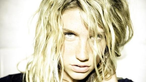 Charts US : Ke$ha en tête, GaGa remonte