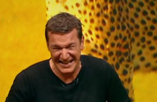 Zapping : Castaldi pris d'un fou rire en direct sur TF1