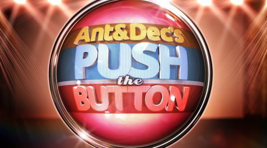 "Push the button", le nouveau jeu familial anglais (vidéo)