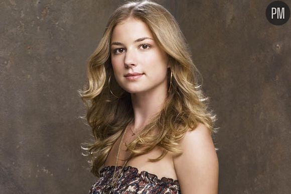 Emily VanCamp est Rebecca Harper dans "Brothers & Sisters"