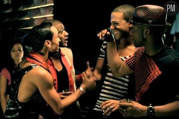 JLS dans le clip "The Club Is Alive"