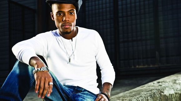 B.o.B : "J'ai sorti six mixtapes gratuites avant mon premier album"