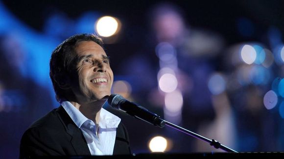 Julien Clerc s'essaie aussi aux concerts symphoniques