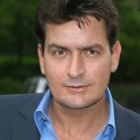 Charlie Sheen va se faire désintoxiquer, la production de "Mon Oncle Charlie" est interrompue