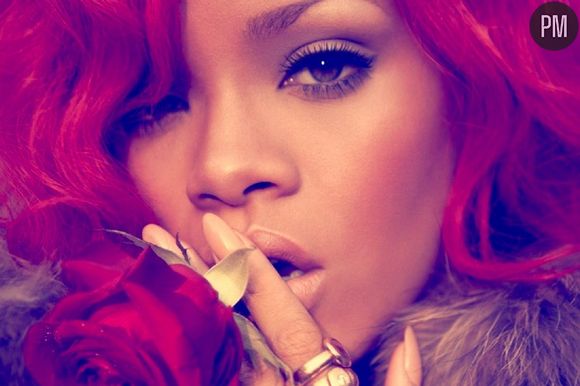 Rihanna sur la pochette du single "S&M"