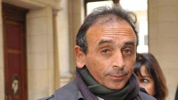 L'entarteur d'Eric Zemmour : "Il a essayé de nous frapper"