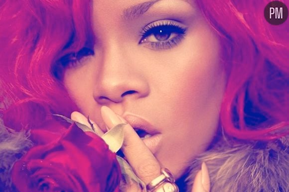 Rihanna sur la pochette du single "S&M"