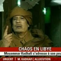 Kadhafi accuse les médias "sales" de "masquer la liberté"