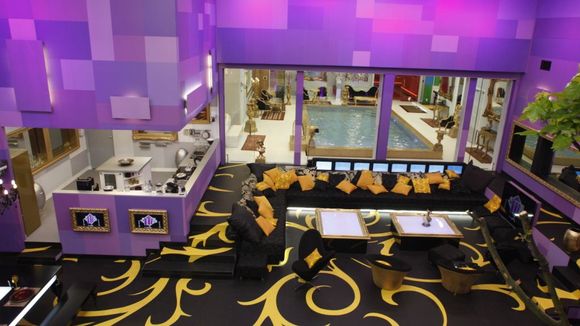 La quotidienne de "Carré ViiiP" démarre timidement