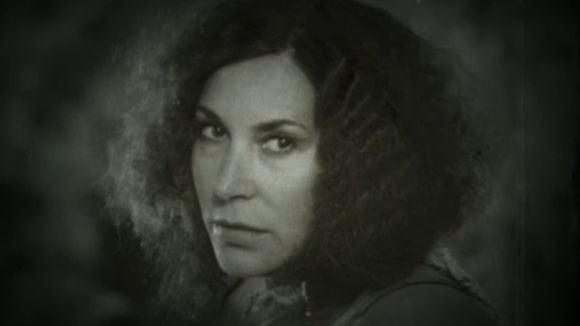 Clip : Zazie remonte le temps pour sa "Chanson d'amour"