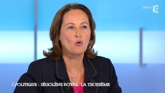 Le staff de Ségolène Royal proteste contre... un bandeau affiché sur France 5